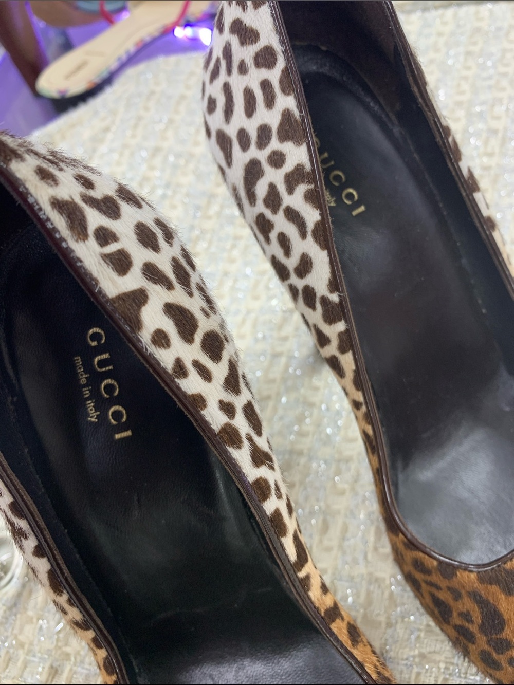 Gucci Women’s Leopard Print Pumps - Brown/Black - Picture 2 of 13